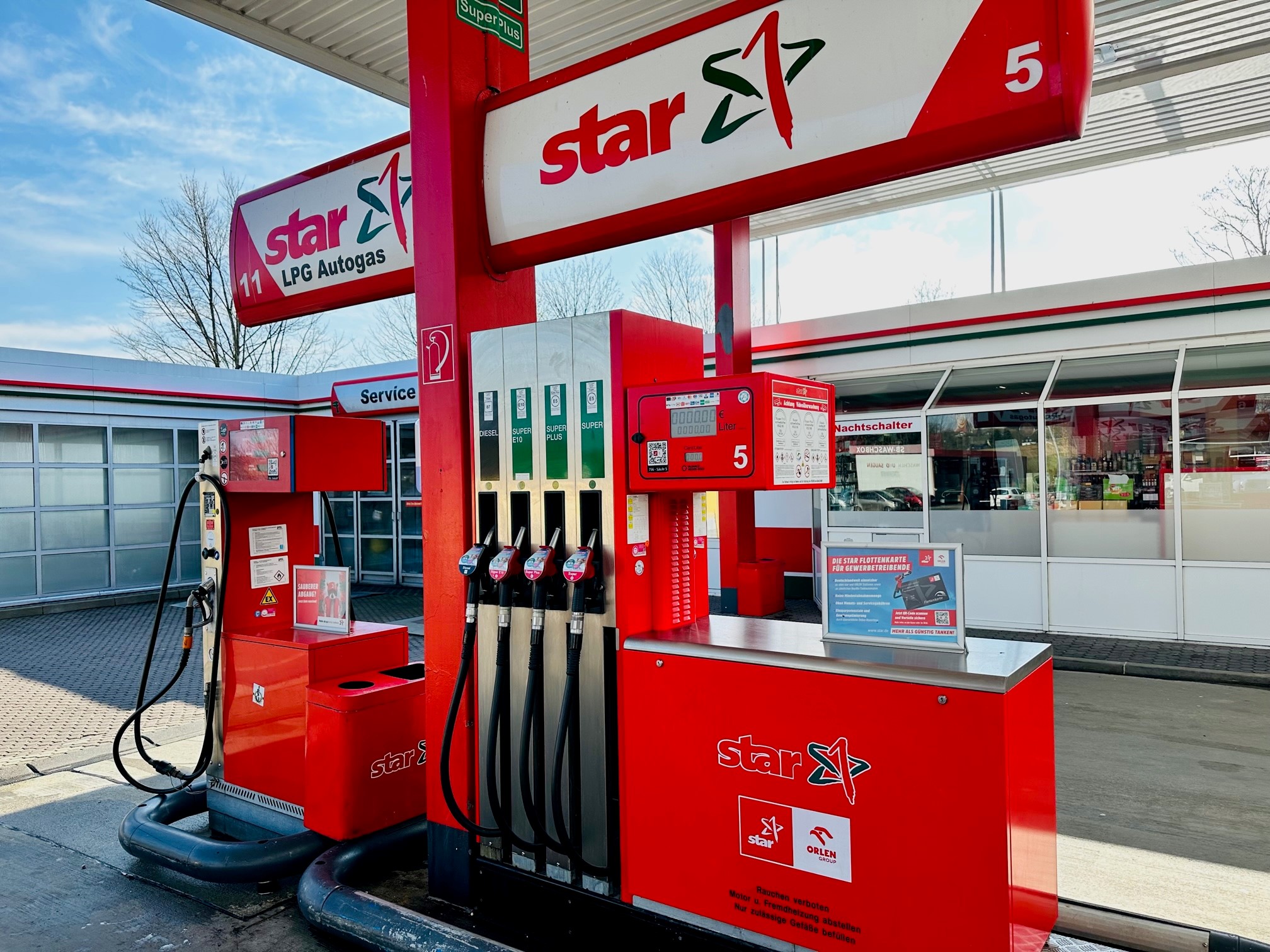 Bild 3 star Tankstelle in Schneeberg
