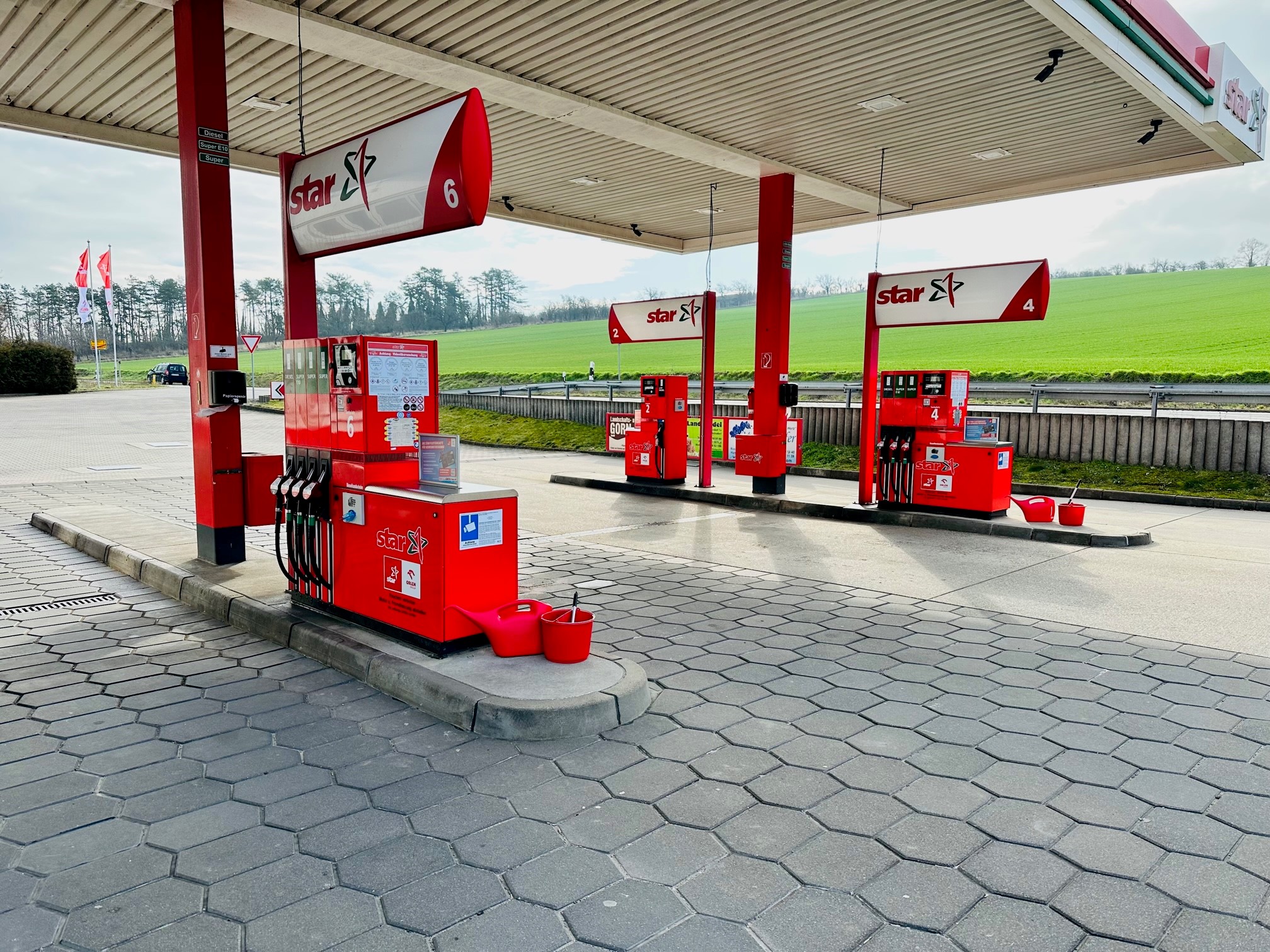 Bild 5 star Tankstelle in Nebra