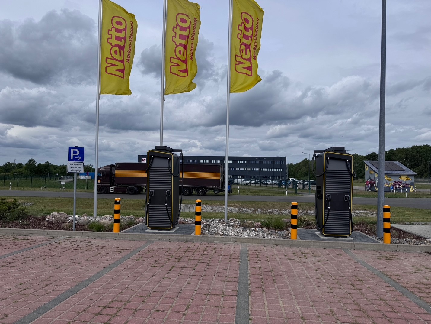 ORLEN CHARGE Ladestation, Pommerndreieck 5 in Süderholz