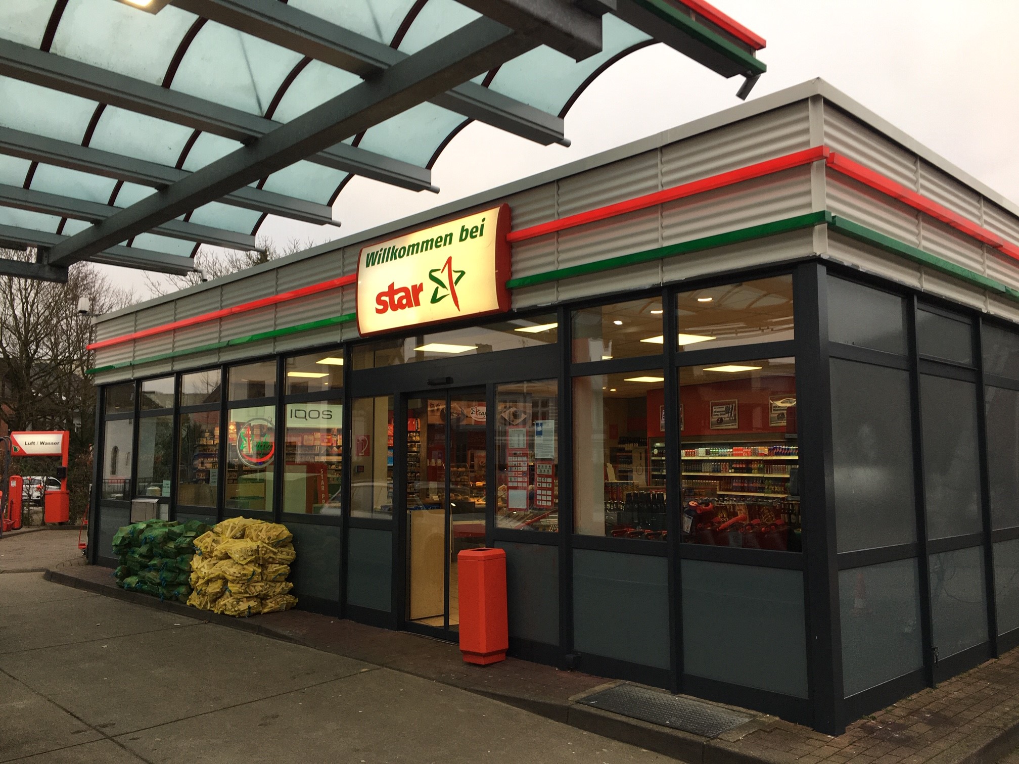 Kundenbild groß 4 star Tankstelle