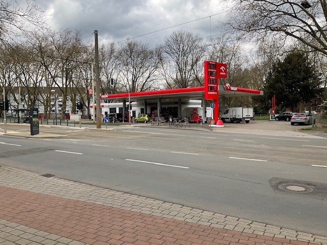 Bild 1 ORLEN Tankstelle in Duisburg