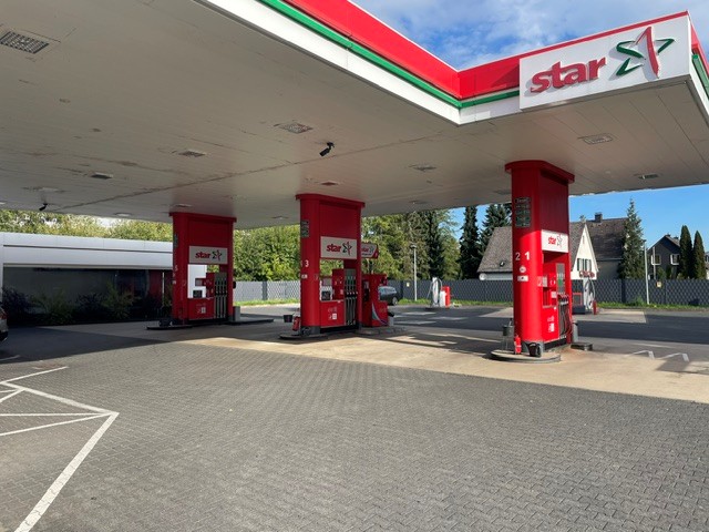 star Tankstelle - GALLERY