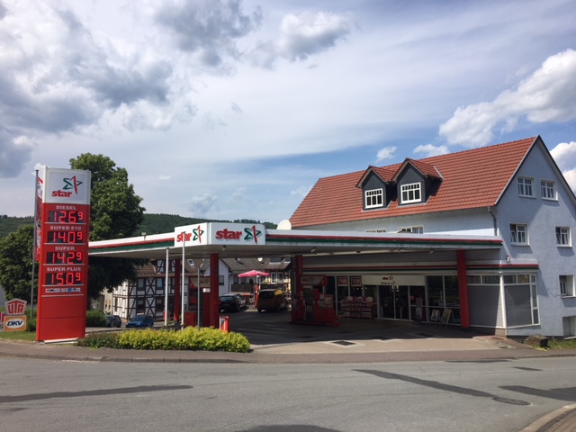 Bild 1 star Tankstelle in Wesertal