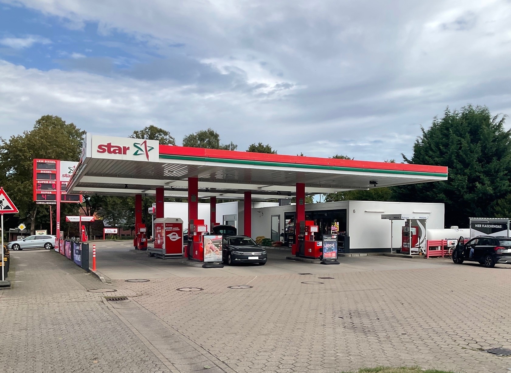 Bild 1 star Tankstelle in Hollenstedt