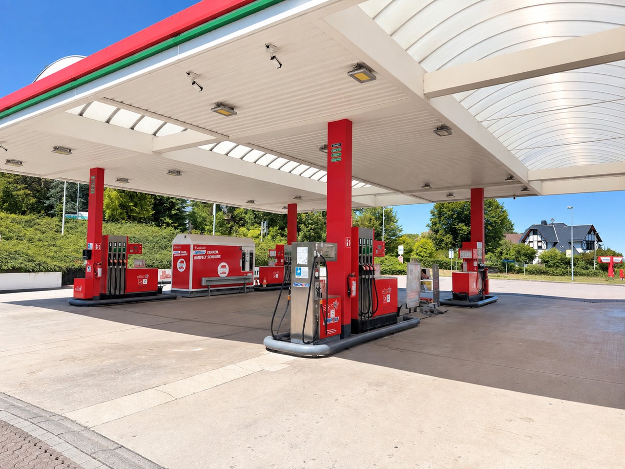 Bild 1 star Tankstelle in Schleiz