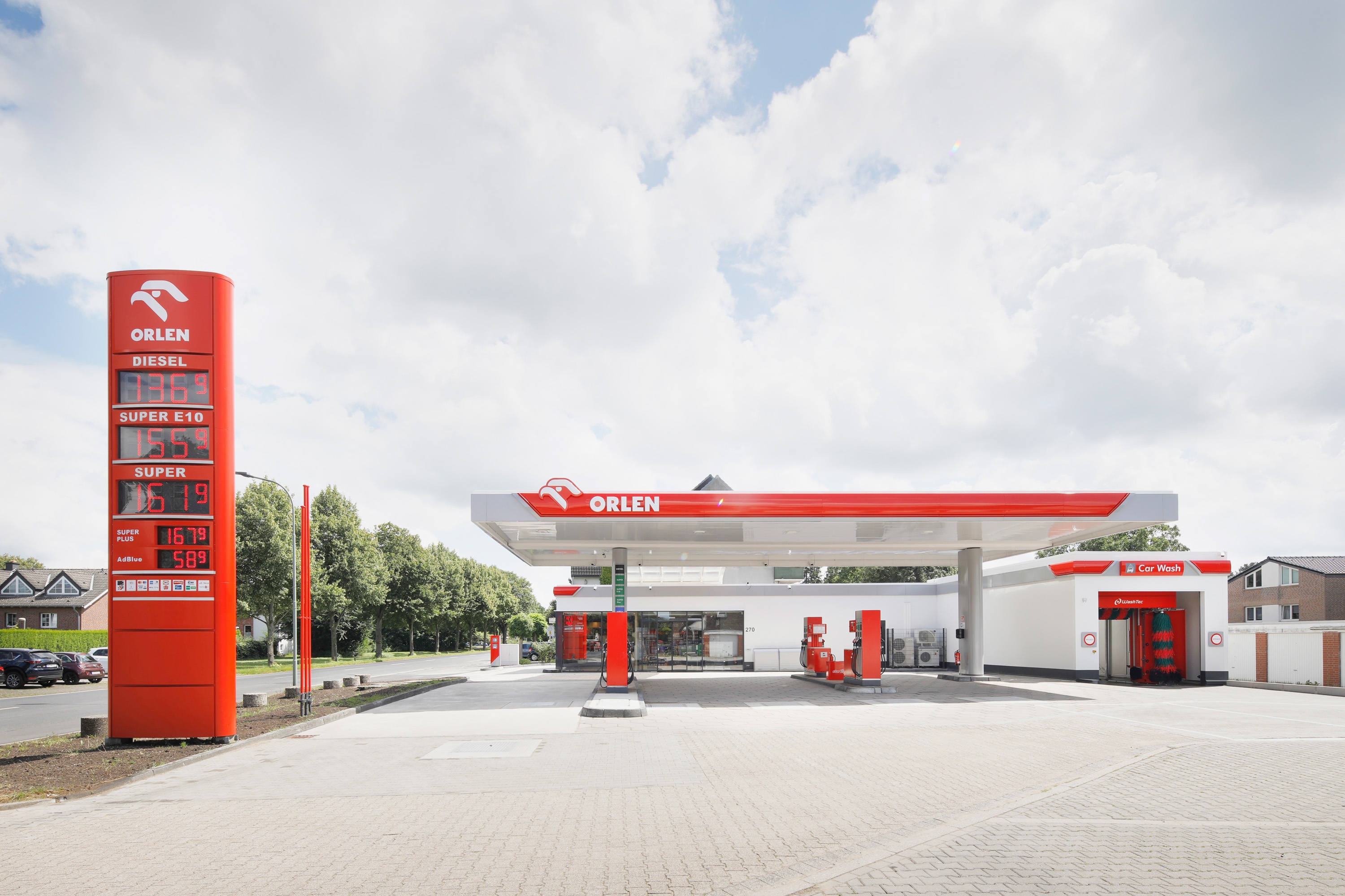 Bild 1 ORLEN Tankstelle in Neuss