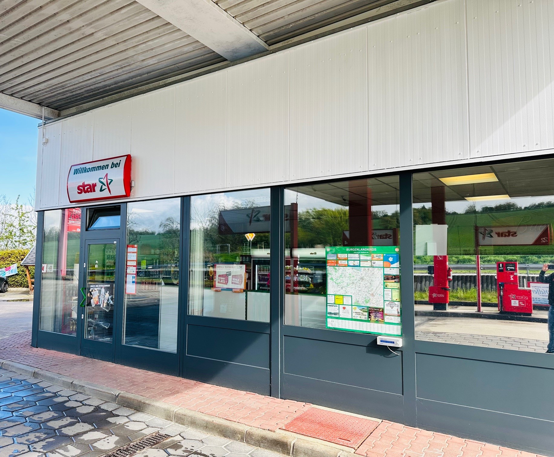 Bild 2 star Tankstelle in Nebra