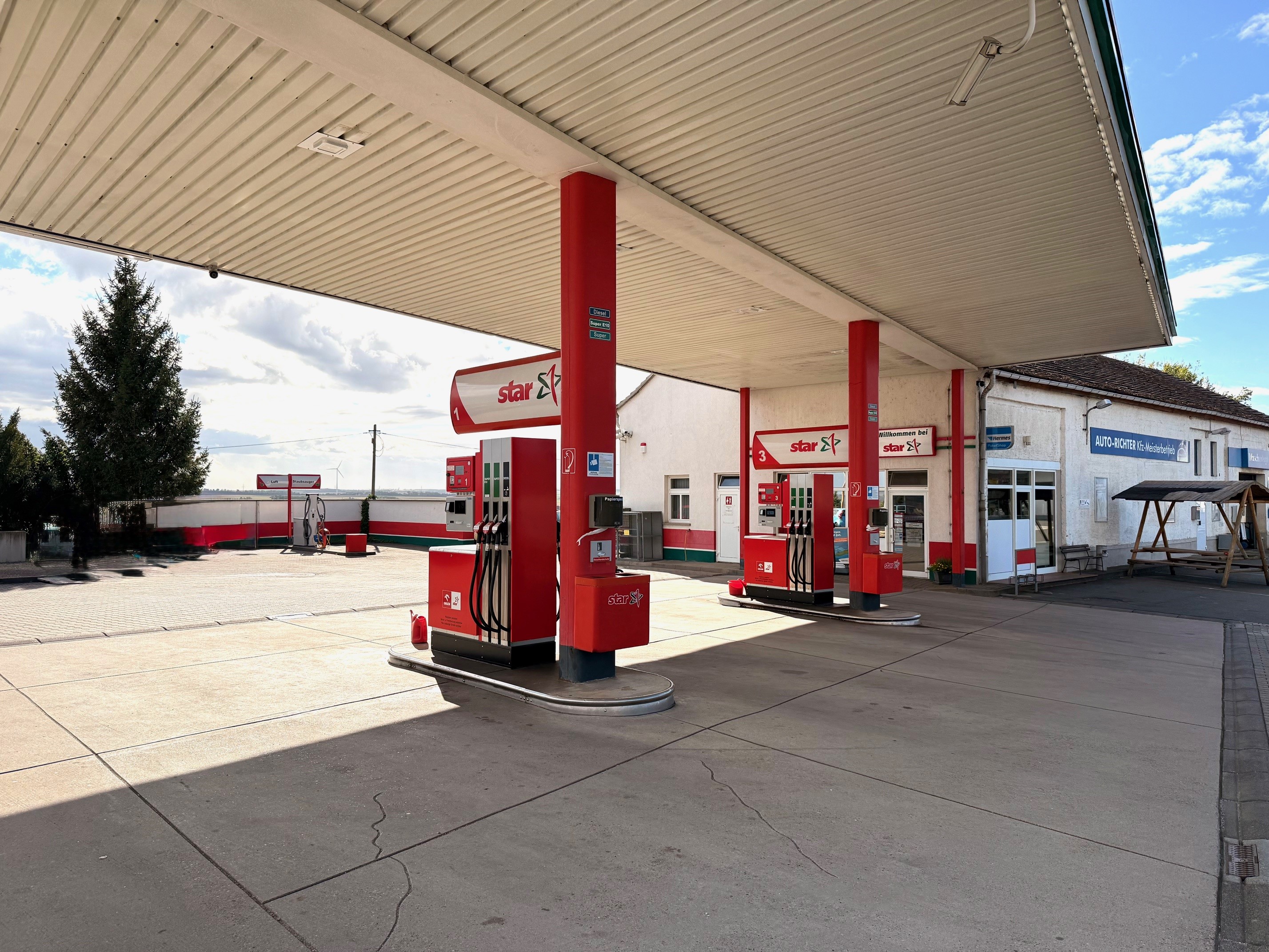 Bild 2 star Tankstelle in Eckartsberga