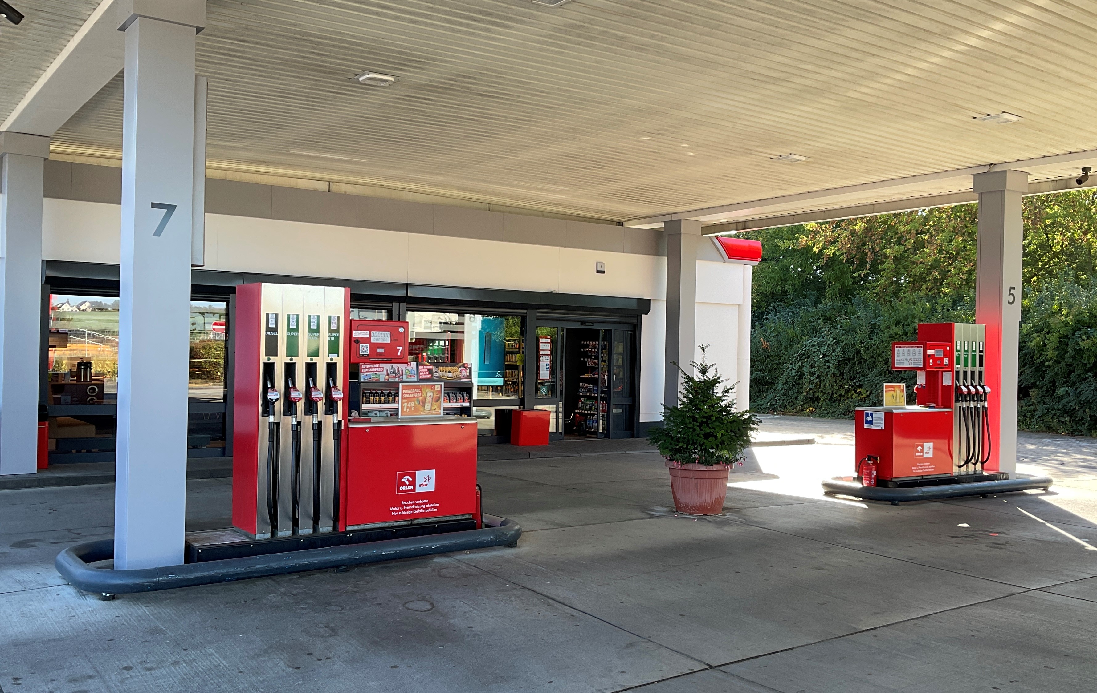 Kundenbild groß 2 star Tankstelle