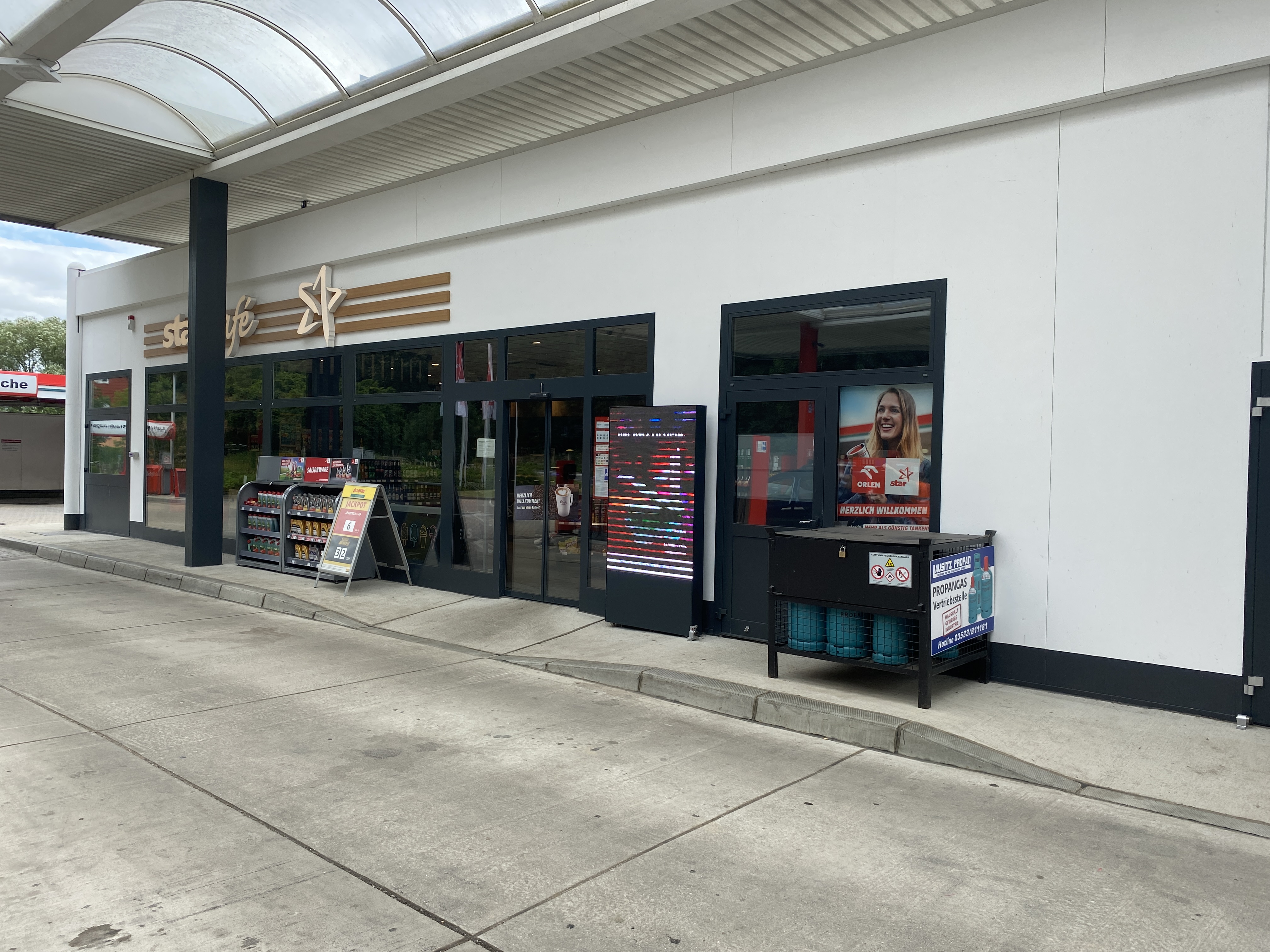Bild 27 star Tankstelle in Flöha