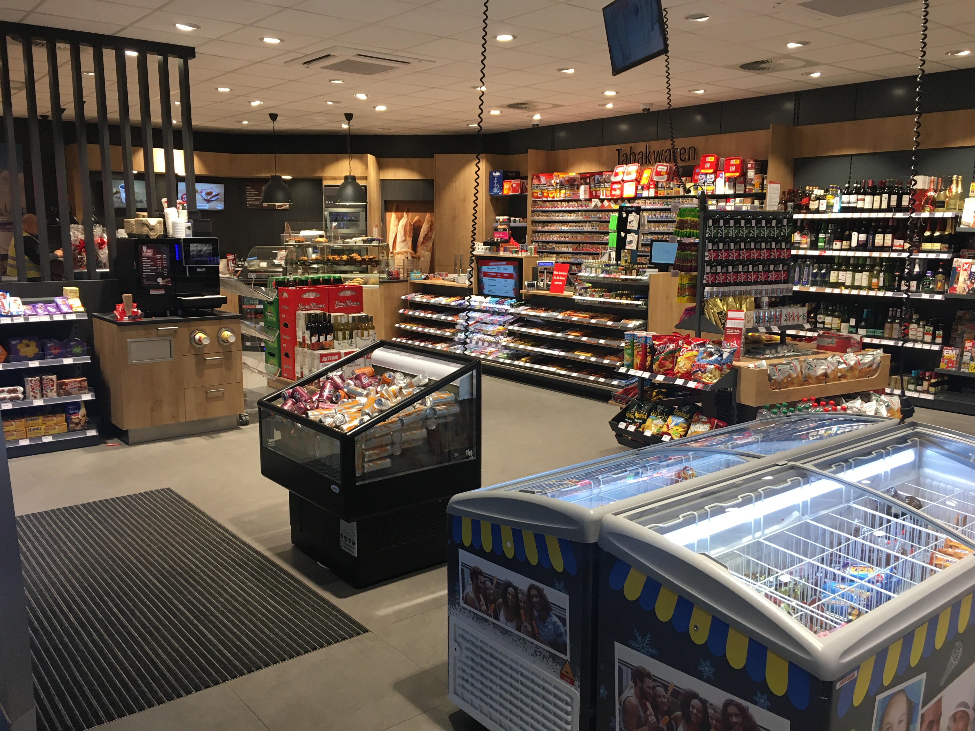 Bild 2 ORLEN Tankstelle in Schenefeld