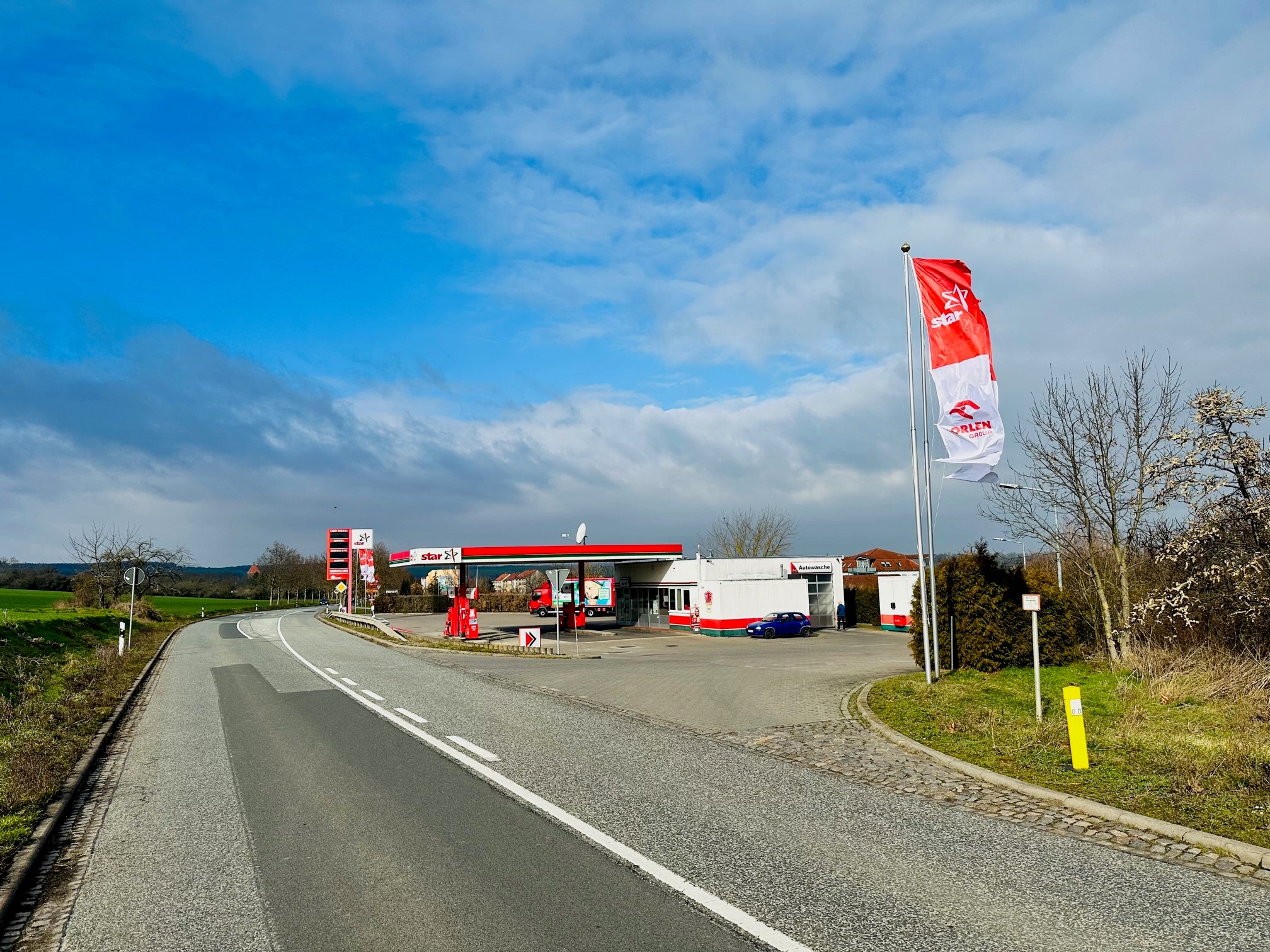 Bild 3 star Tankstelle in Nebra