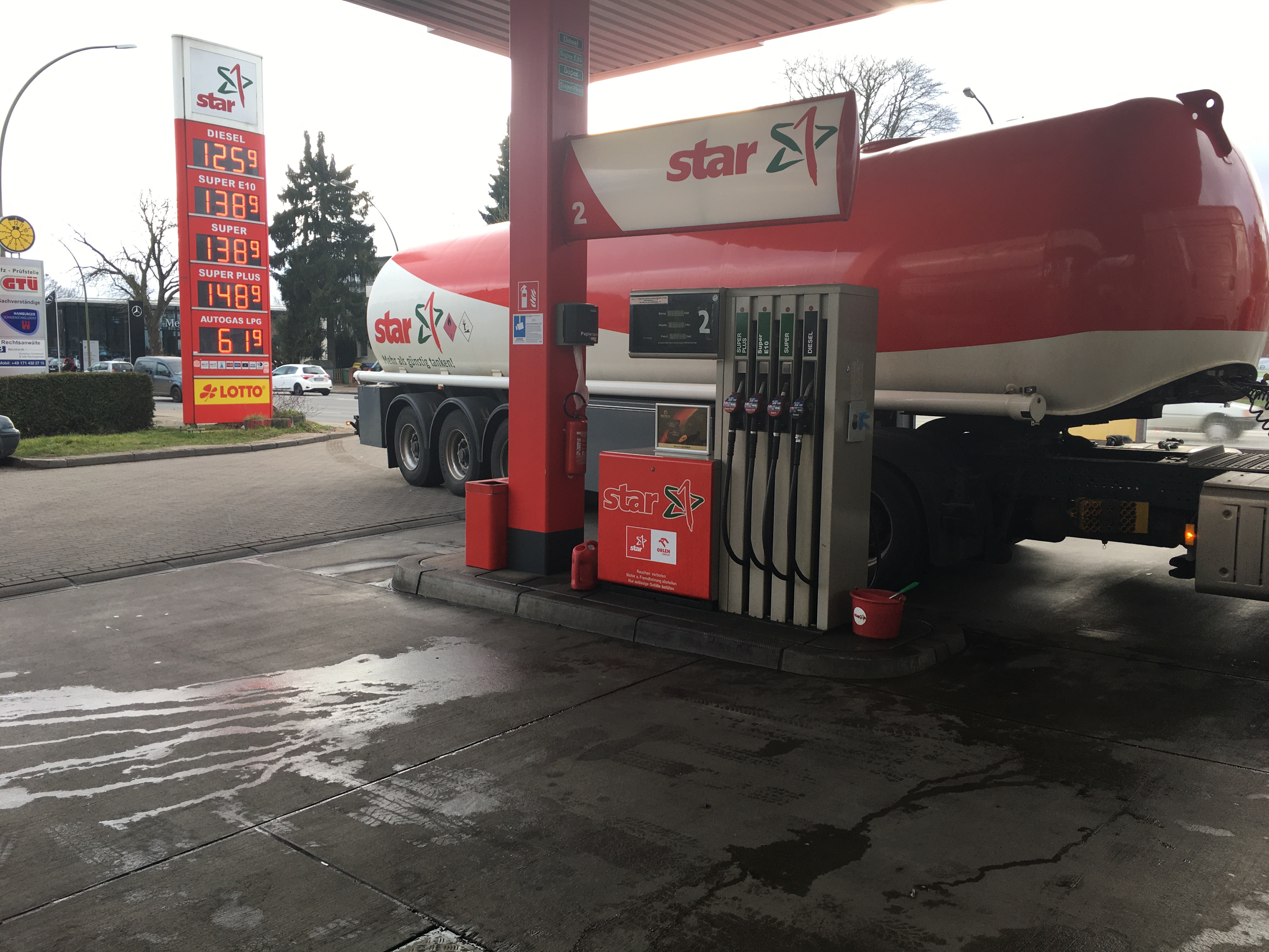 Bild 4 star Tankstelle in Hamburg