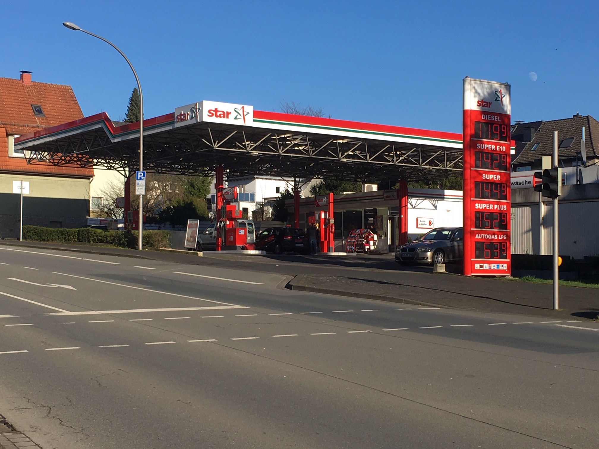 Bild 1 star Tankstelle in Detmold