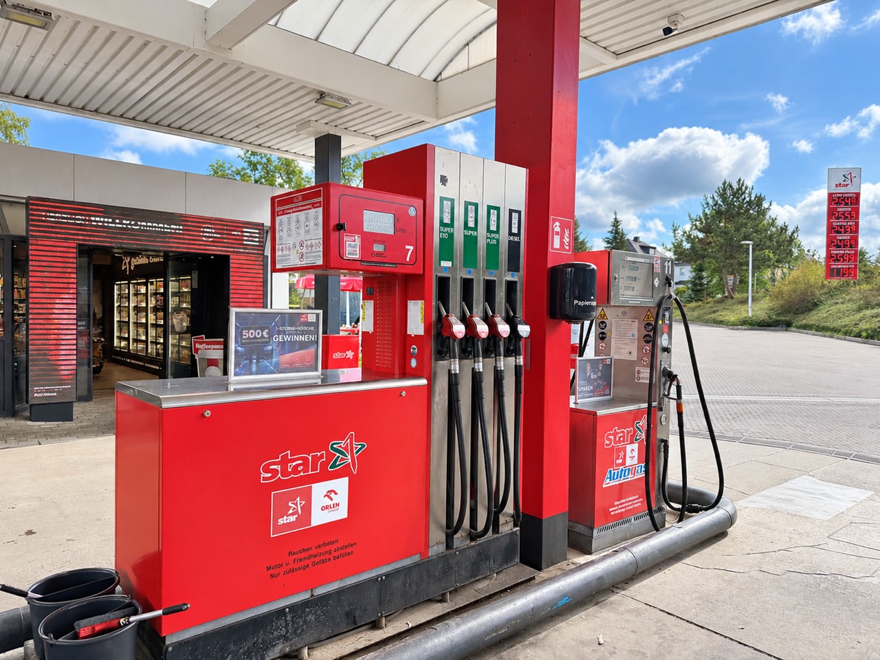 Bild 3 star Tankstelle in Schleiz