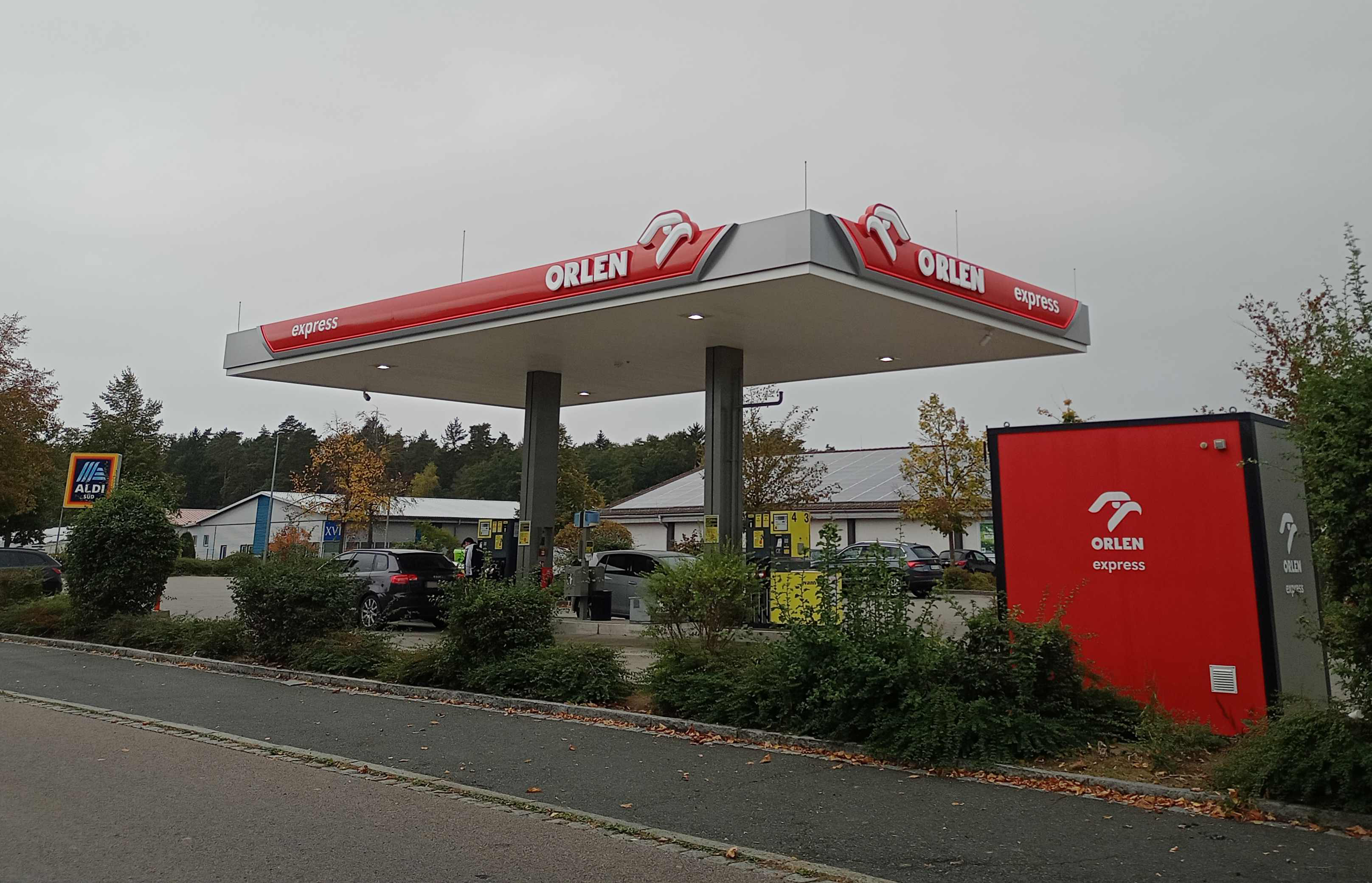 Bild 1 ORLEN express Automatentankstelle in Burgthann