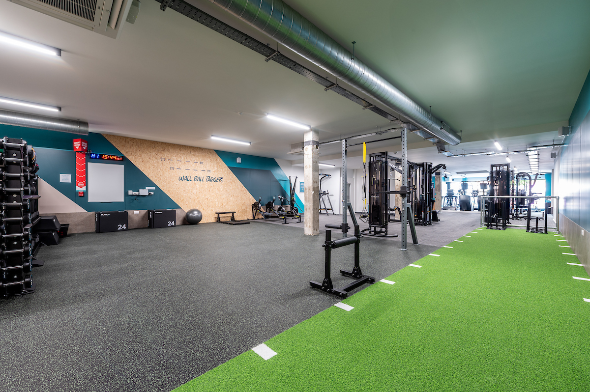 "PureGym: Welling"