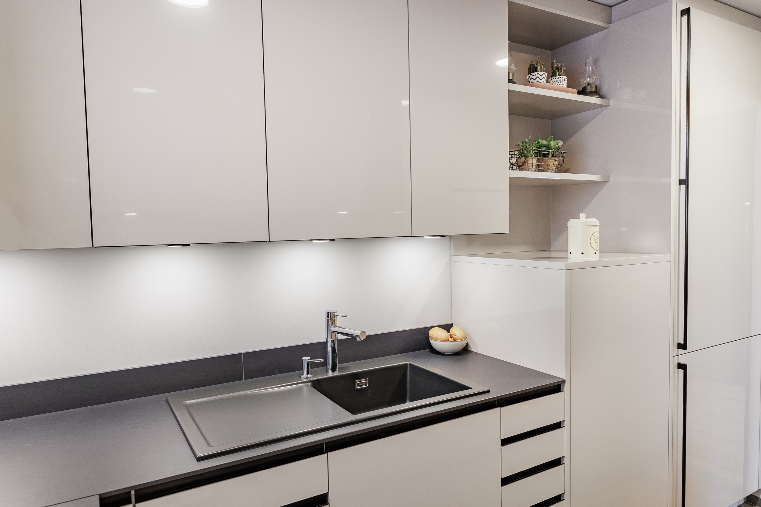 PLANA Küchenstudio Reutlingen, Markwiesenstraße 15 in Reutlingen