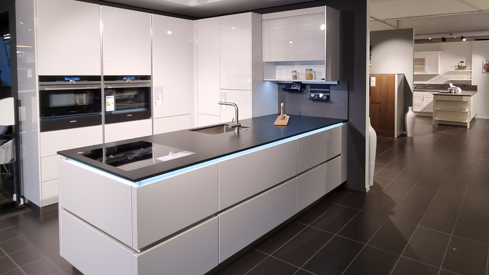 Bild 12 PLANA Küchenstudio Waldshut-Tiengen in Waldshut-Tiengen