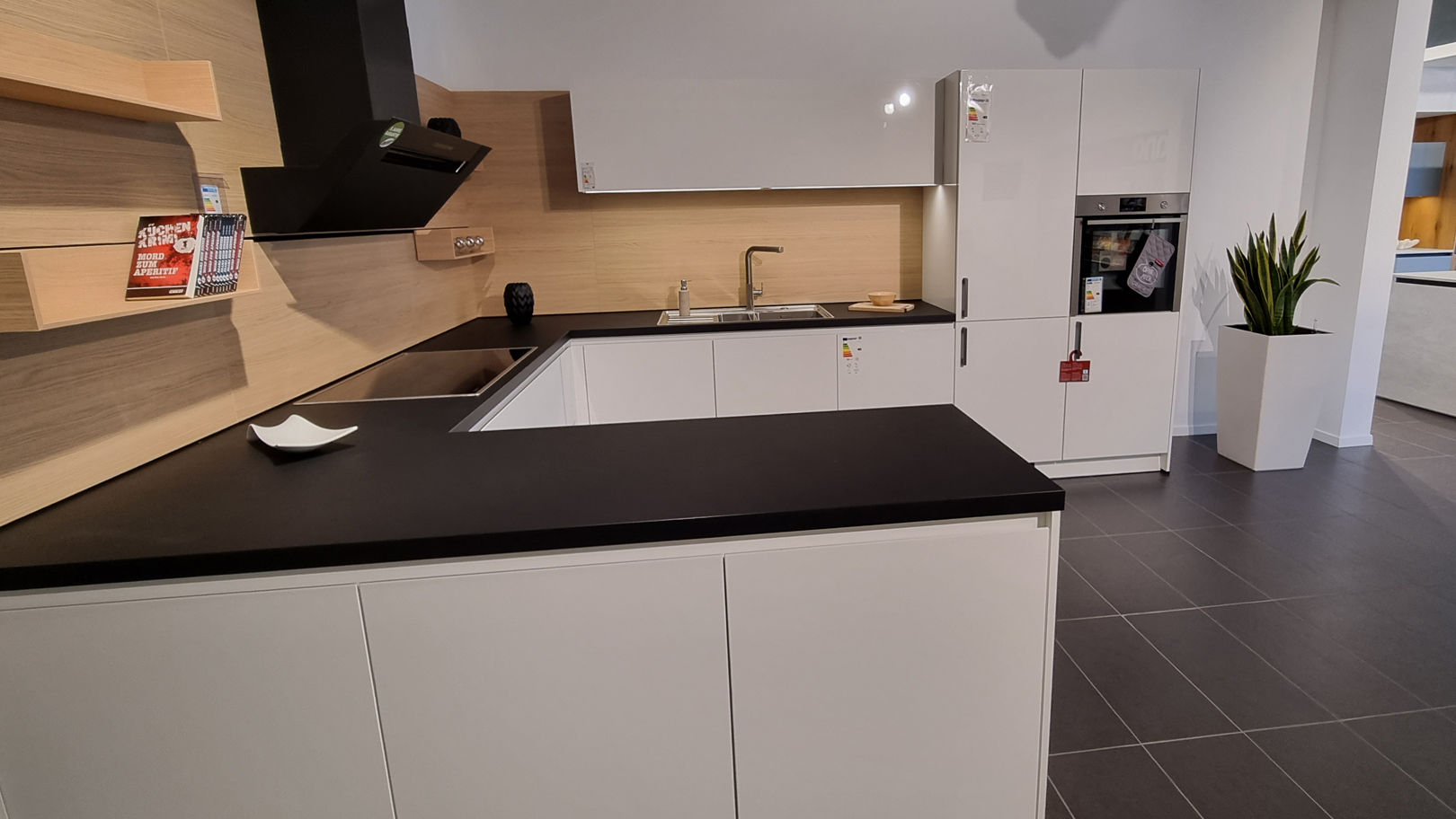 Bild 10 PLANA Küchenstudio Waldshut-Tiengen in Waldshut-Tiengen