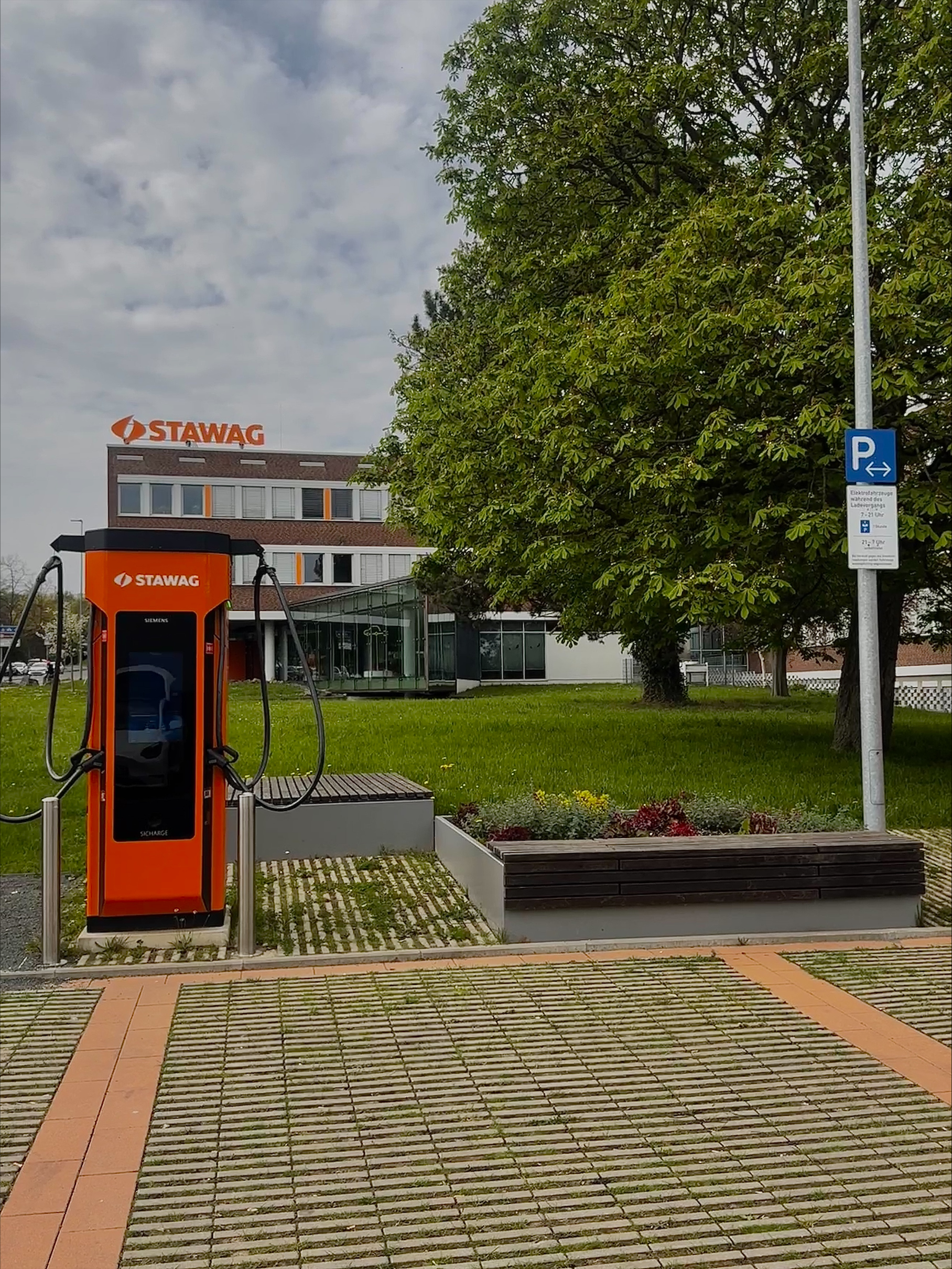 STAWAG Ladestation, Lombardenstraße 12-22 in Aachen