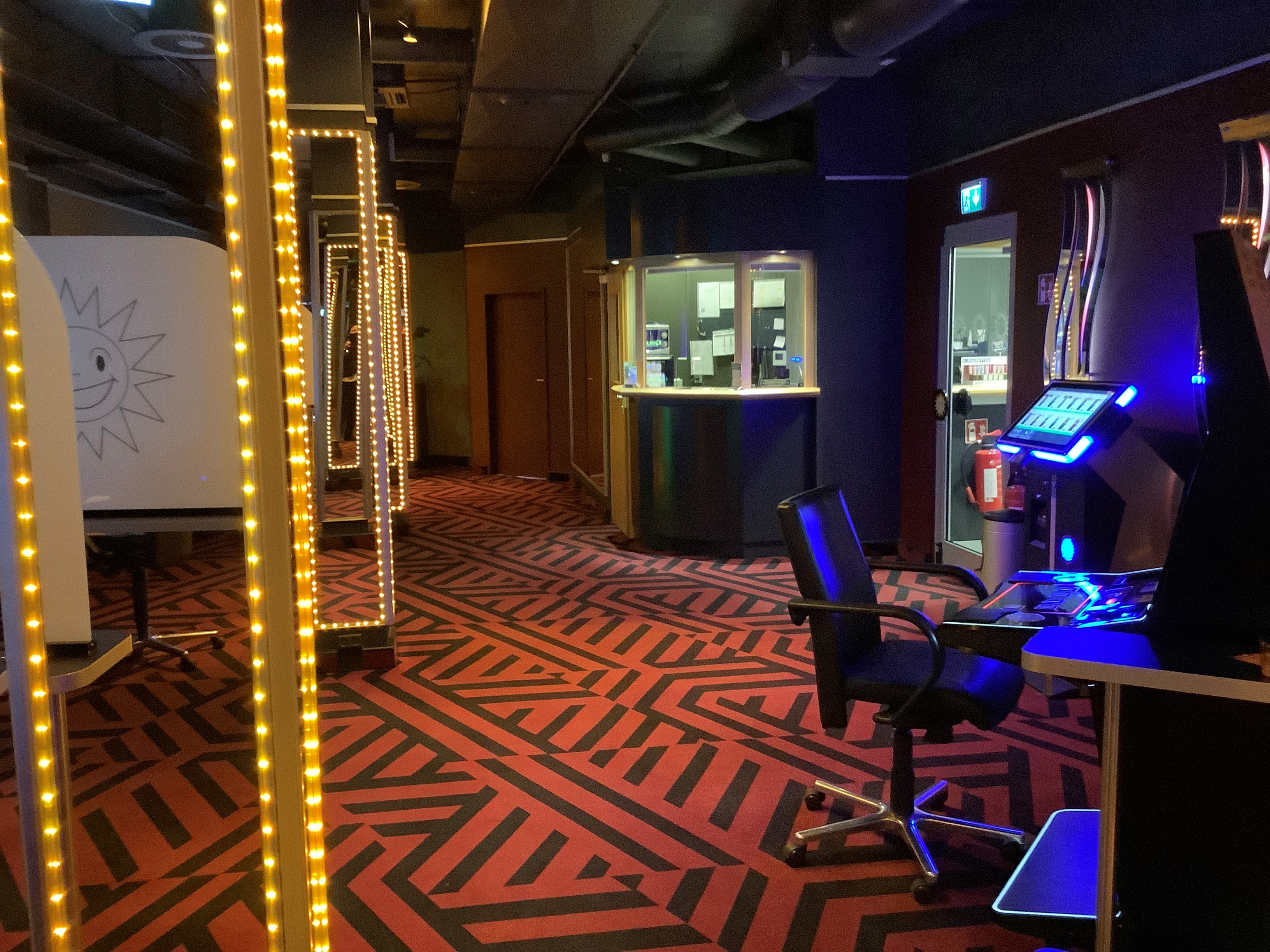 MERKUR SPIELHALLE Duisburg, Moerser Straße 57 in Duisburg