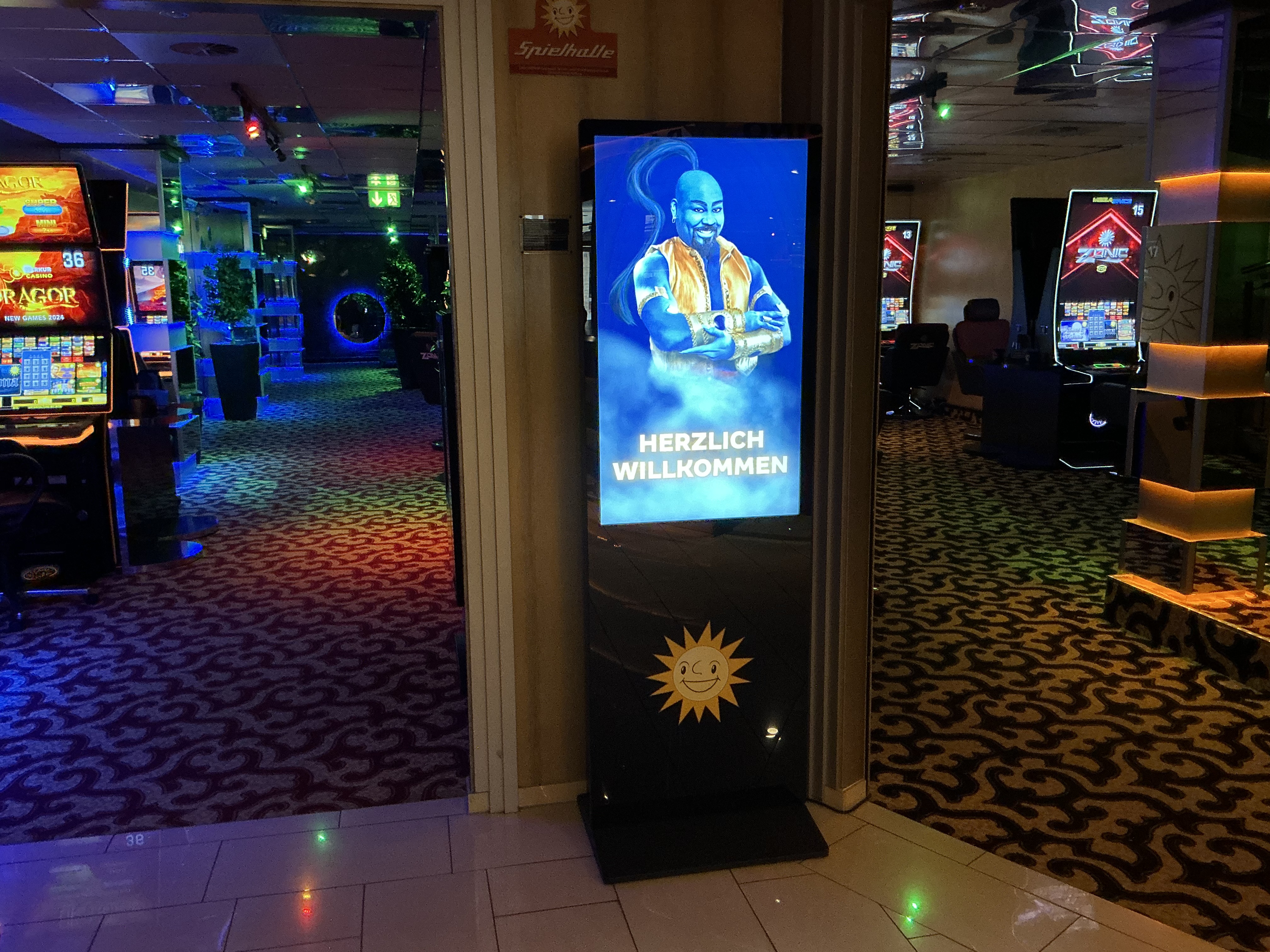 Bild 2 MERKUR SPIELHALLE Lübbecke in Lübbecke