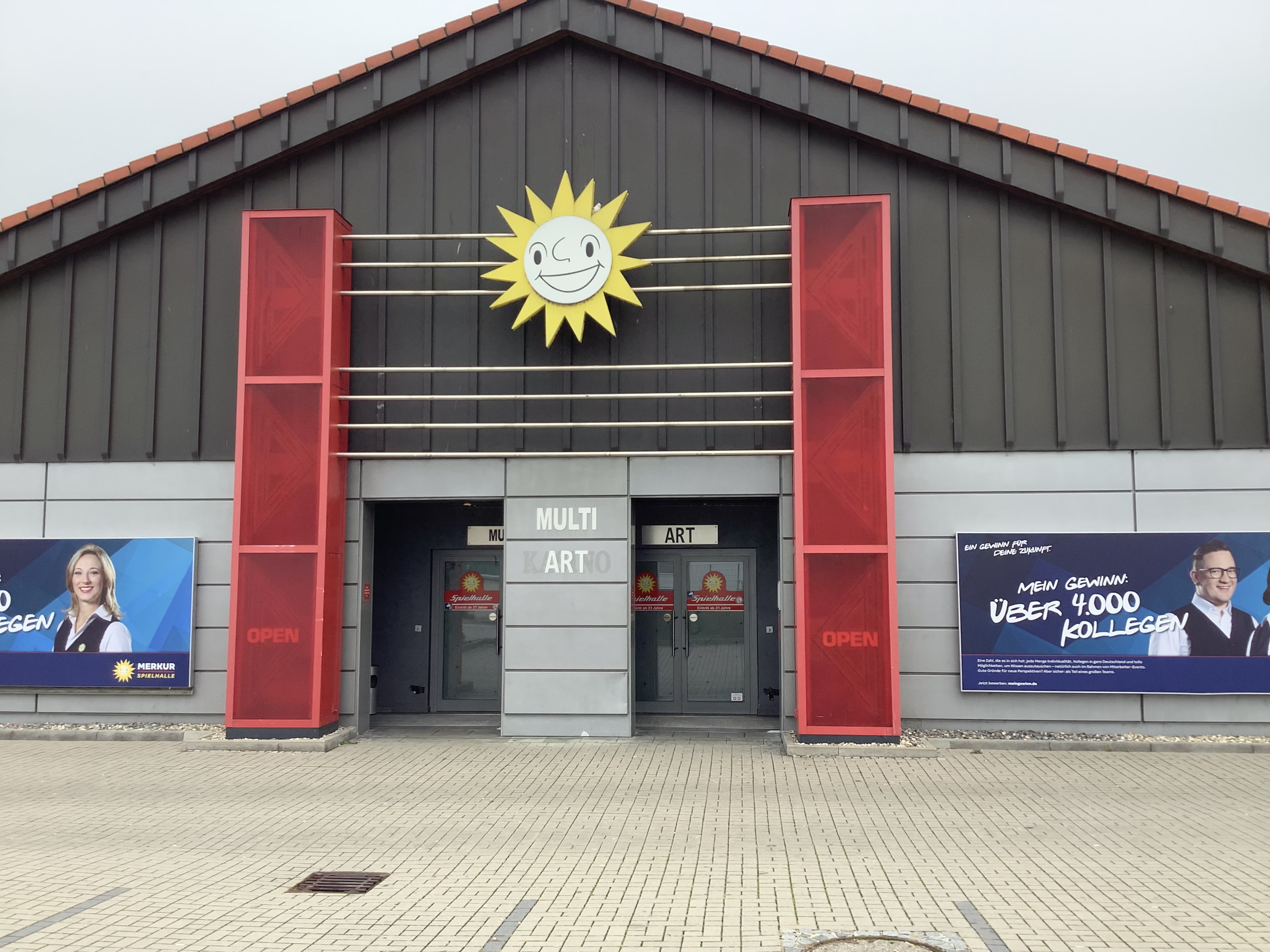 Bild 5 MERKUR SPIELHALLE Neutraubling in Neutraubling