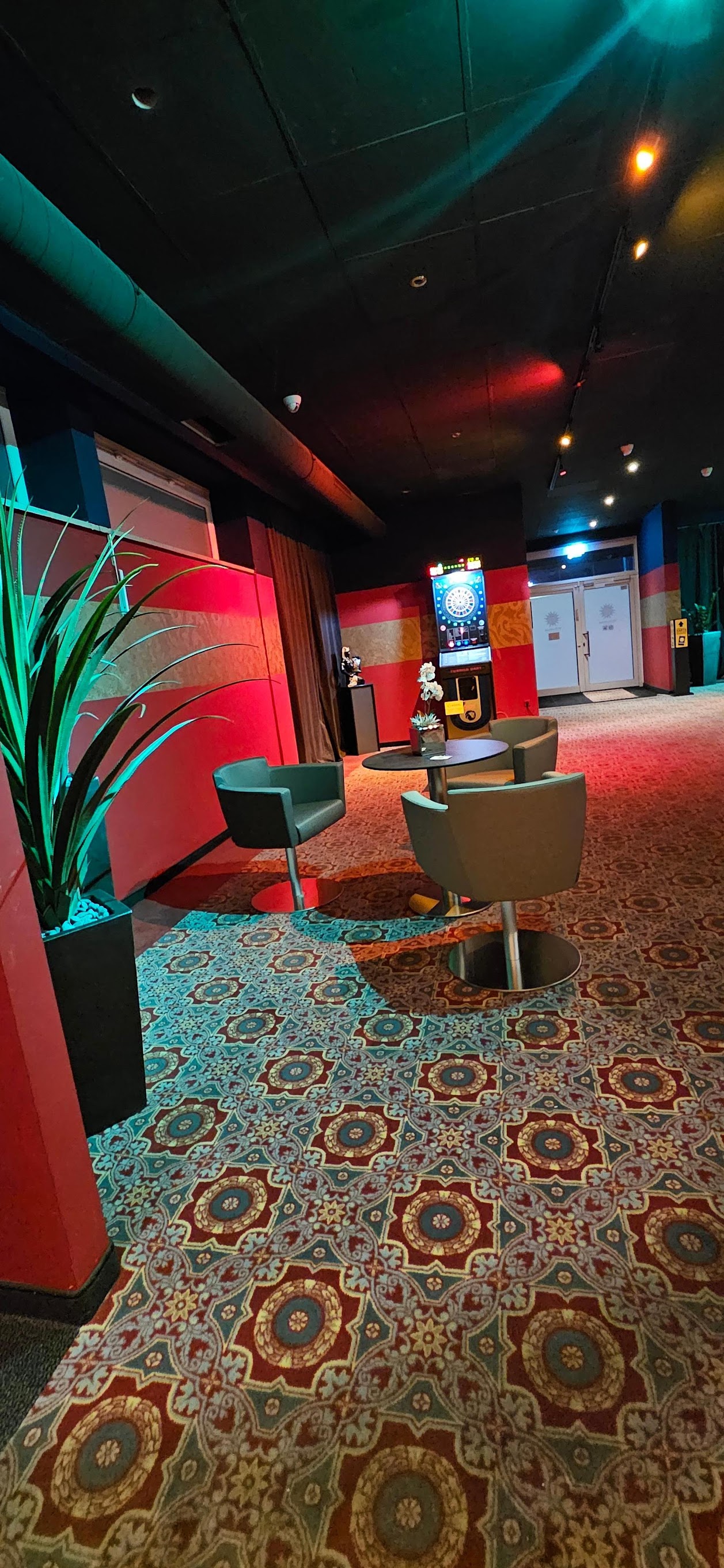 Bild 7 MERKUR SPIELHALLE Neutraubling in Neutraubling