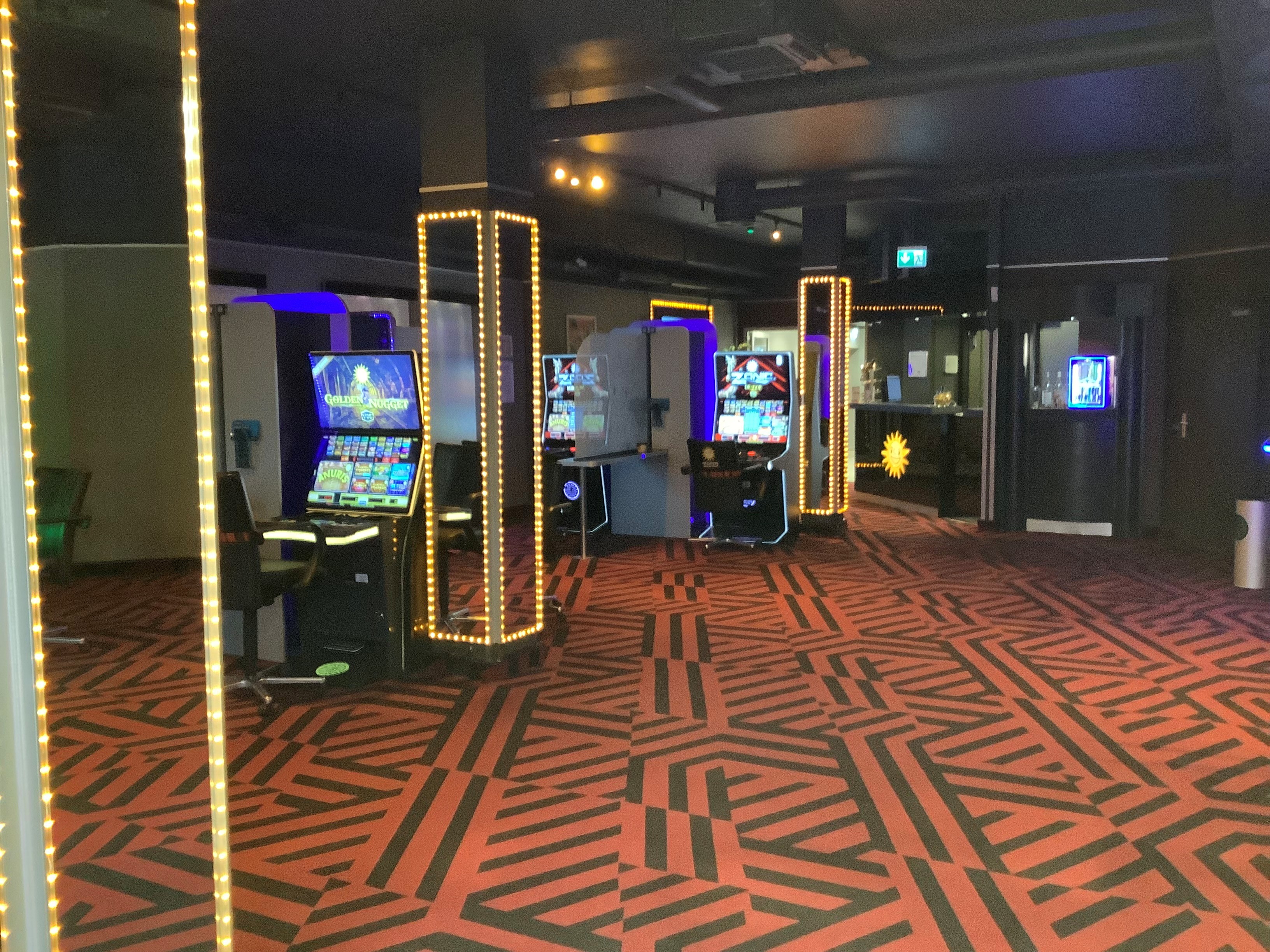 MERKUR SPIELHALLE Duisburg, Moerser Straße 57 in Duisburg