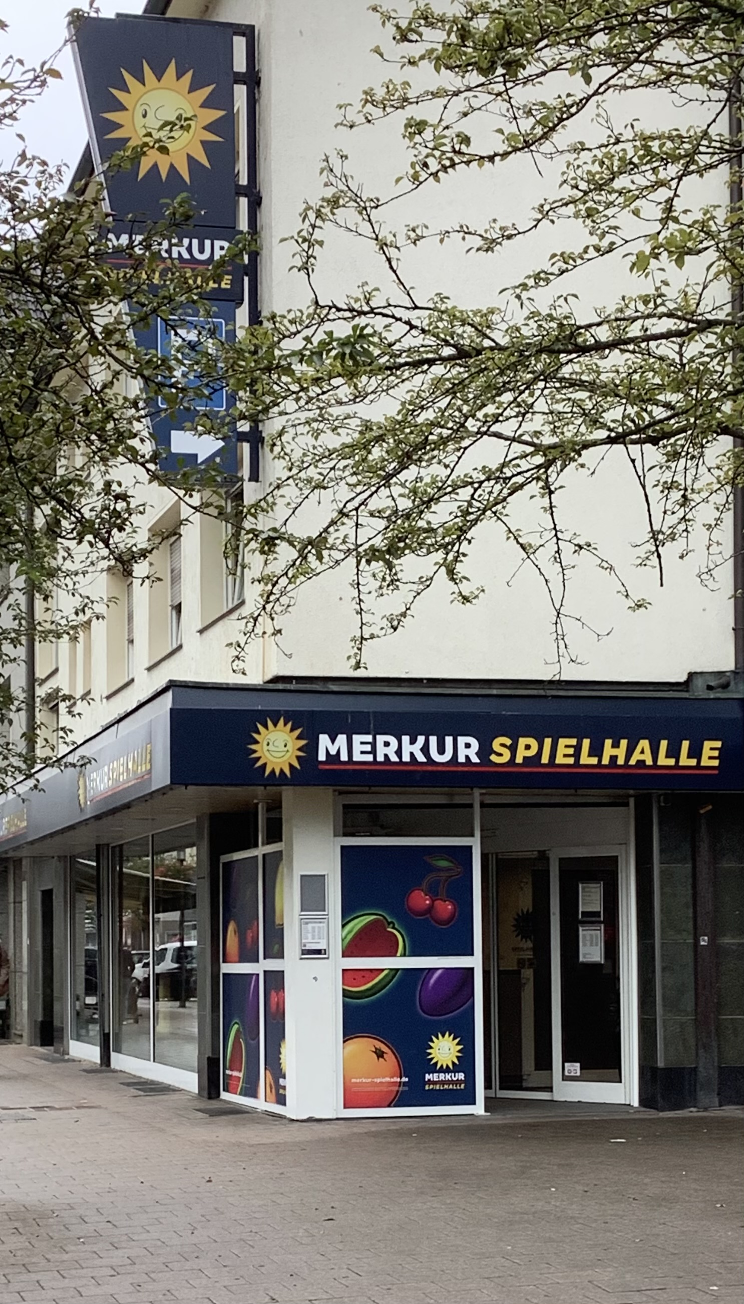 Bild 4 MERKUR SPIELHALLE Altenessen in Essen