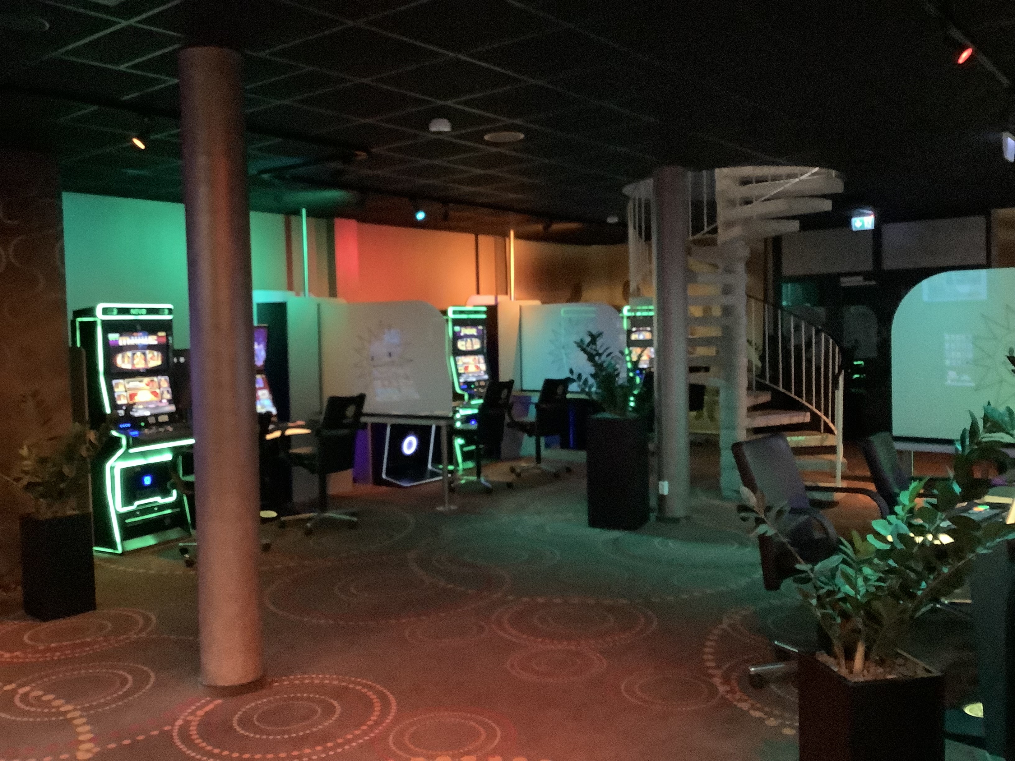 MERKUR SPIELHALLE Mettmann, Auf dem Hüls 12 in Mettmann